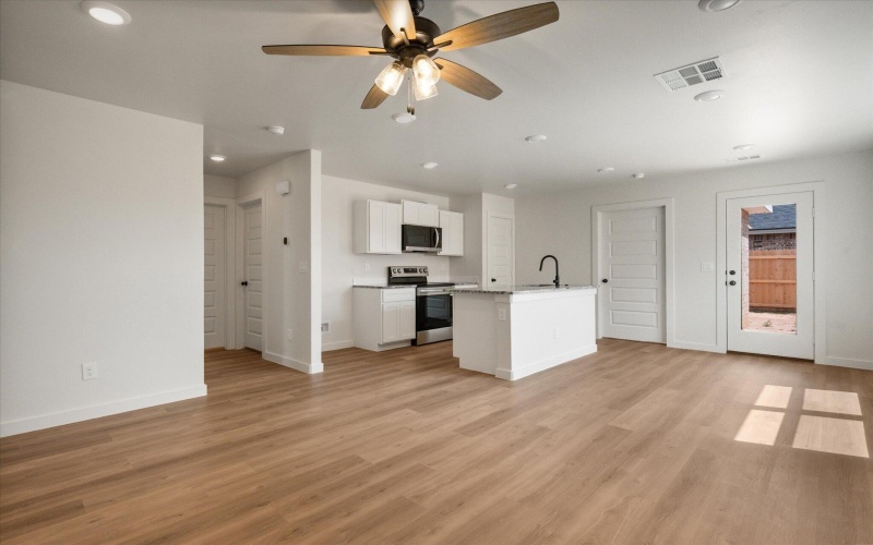 13907 Flint Avenue, Lubbock, TX 79423, 3 Bedrooms Bedrooms, ,2 BathroomsBathrooms,Residential,For Sale,13907 Flint Avenue,0,202561462