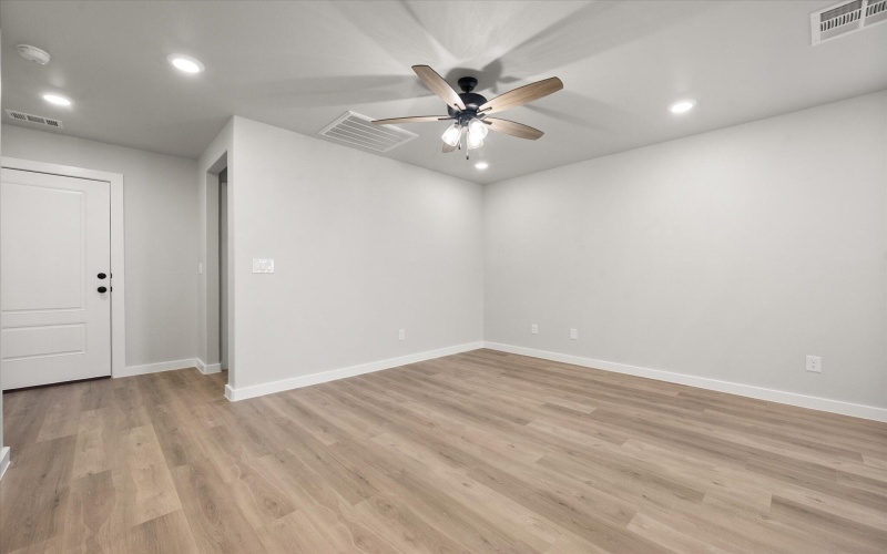 14411 Paris Avenue, Lubbock, TX 79423, 3 Bedrooms Bedrooms, ,2 BathroomsBathrooms,Residential,For Sale,14411 Paris Avenue,0,202561463