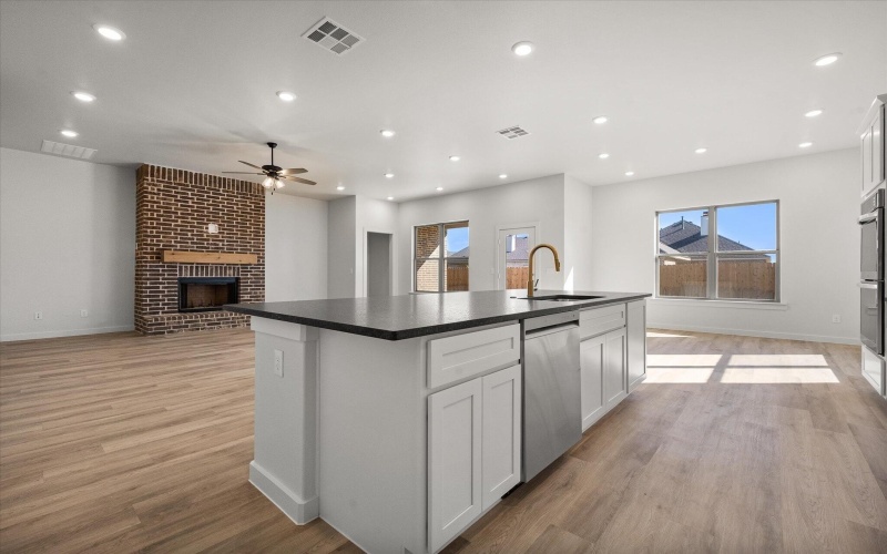7005 16th Street, Lubbock, TX 79416, 4 Habitaciones Habitaciones , ,3 BañosBaños,Residential,En Venta,7005 16th Street,0,202561464