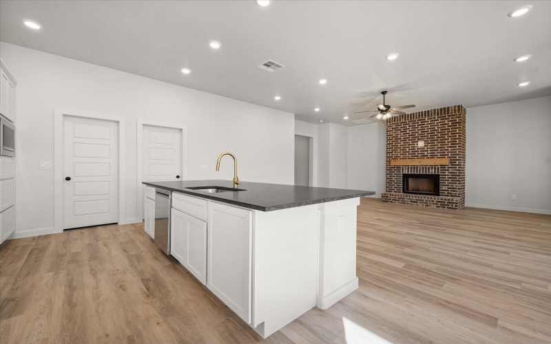 7005 16th Street, Lubbock, TX 79416, 4 Habitaciones Habitaciones , ,3 BañosBaños,Residential,En Venta,7005 16th Street,0,202561464