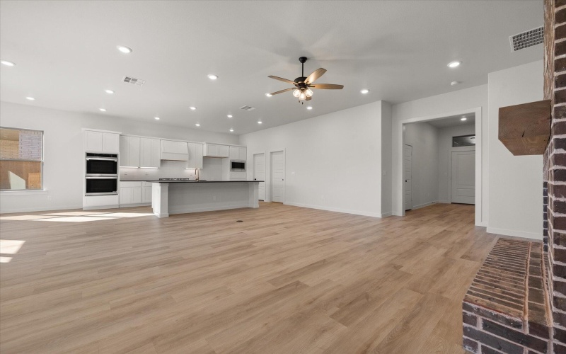 7005 16th Street, Lubbock, TX 79416, 4 Habitaciones Habitaciones , ,3 BañosBaños,Residential,En Venta,7005 16th Street,0,202561464