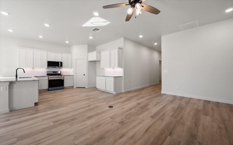 7003 16th Street, Lubbock, TX 79416, 4 Habitaciones Habitaciones , ,2 BañosBaños,Residential,En Venta,7003 16th Street,0,202561465