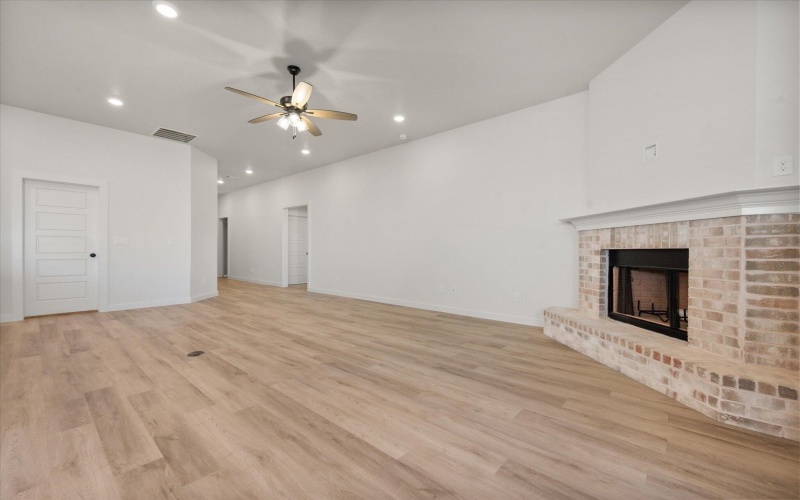 7004 16th Street, Lubbock, TX 79416, 4 Bedrooms Bedrooms, ,2 BathroomsBathrooms,Residential,For Sale,7004 16th Street,0,202561468