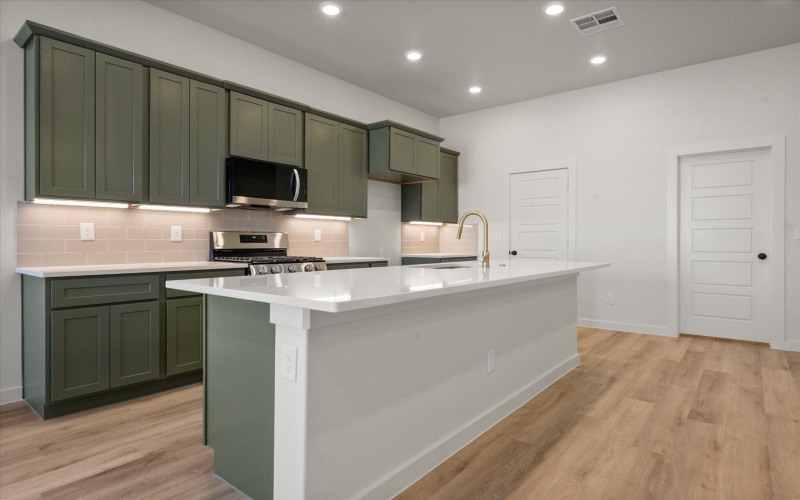 7004 16th Street, Lubbock, TX 79416, 4 Bedrooms Bedrooms, ,2 BathroomsBathrooms,Residential,For Sale,7004 16th Street,0,202561468