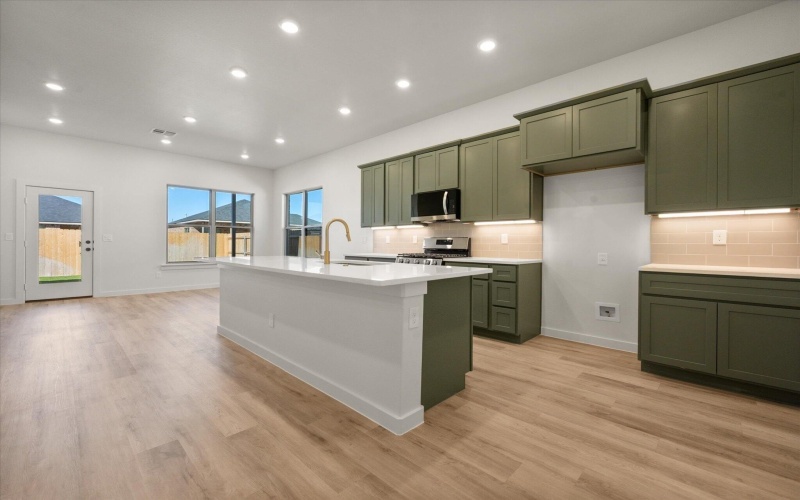 7004 16th Street, Lubbock, TX 79416, 4 Bedrooms Bedrooms, ,2 BathroomsBathrooms,Residential,For Sale,7004 16th Street,0,202561468