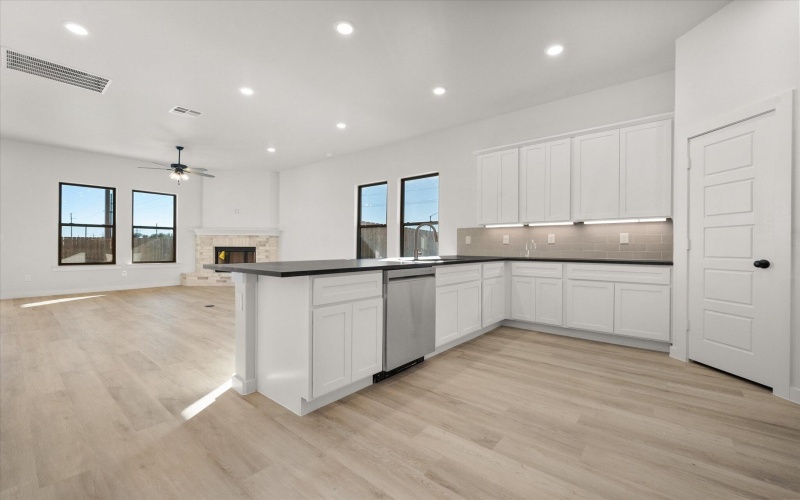 7223 8th Street, Lubbock, TX 79416, 3 Bedrooms Bedrooms, ,2 BathroomsBathrooms,Residential,For Sale,7223 8th Street,0,202561472