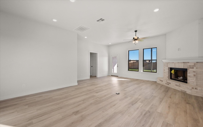 7223 8th Street, Lubbock, TX 79416, 3 Bedrooms Bedrooms, ,2 BathroomsBathrooms,Residential,For Sale,7223 8th Street,0,202561472