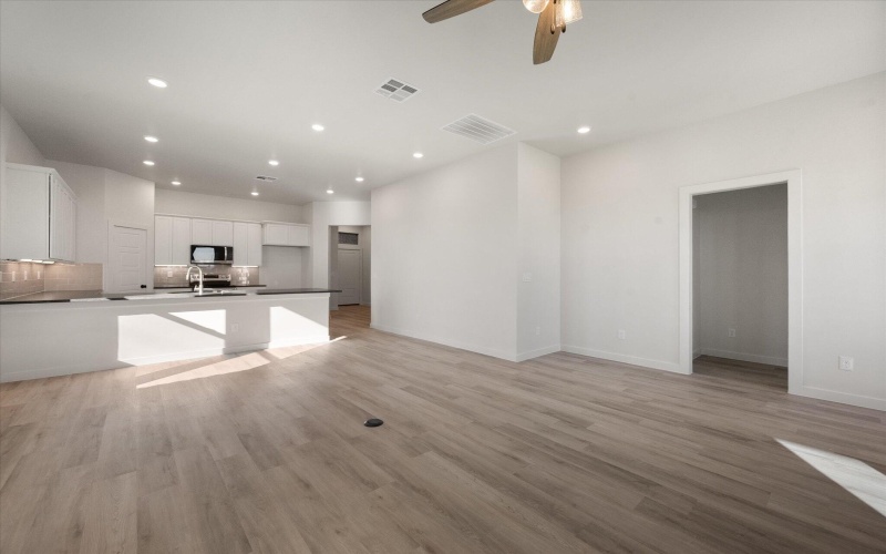 7223 8th Street, Lubbock, TX 79416, 3 Bedrooms Bedrooms, ,2 BathroomsBathrooms,Residential,For Sale,7223 8th Street,0,202561472