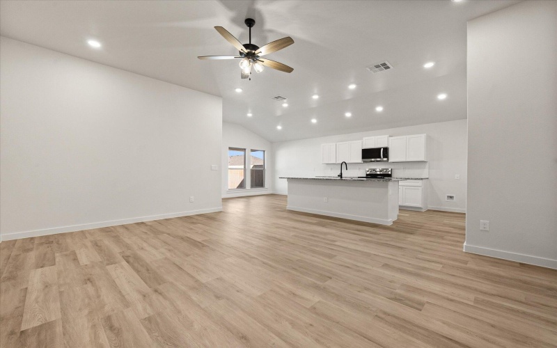 7218 8th Street, Lubbock, TX 79416, 3 Habitaciones Habitaciones , ,2 BañosBaños,Residential,En Venta,7218 8th Street,0,202561473