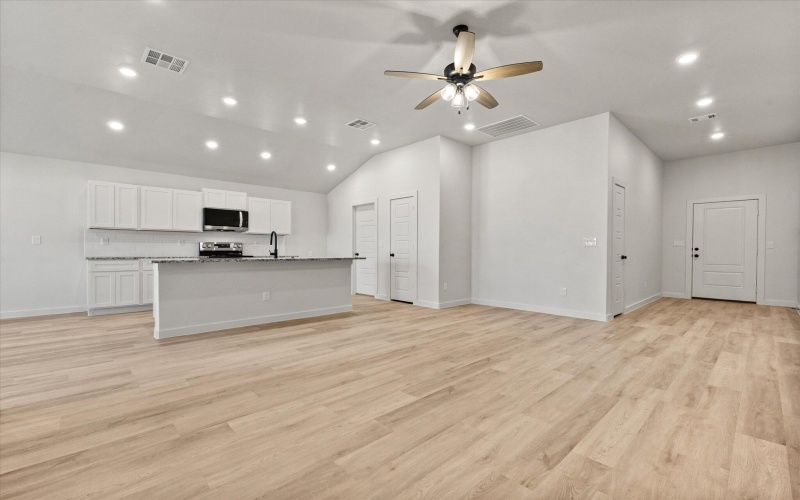 7218 8th Street, Lubbock, TX 79416, 3 Habitaciones Habitaciones , ,2 BañosBaños,Residential,En Venta,7218 8th Street,0,202561473
