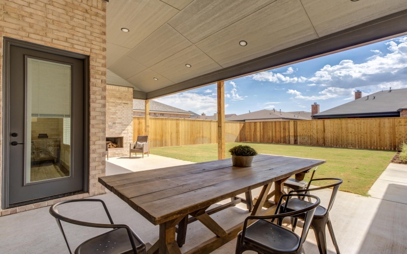 3815 126th Street, Lubbock, TX 79423, 4 Bedrooms Bedrooms, ,5 BathroomsBathrooms,Residential,For Sale,3815 126th Street,0,202561483