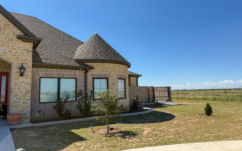 5812 E County Rd 6400, Lubbock, TX 79403, 4 Bedrooms Bedrooms, ,5 BathroomsBathrooms,Residential,For Sale,5812 E County Rd 6400,0,202561493