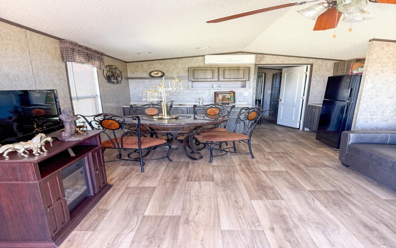 5812 E County Rd 6400, Lubbock, TX 79403, 4 Bedrooms Bedrooms, ,5 BathroomsBathrooms,Residential,For Sale,5812 E County Rd 6400,0,202561493