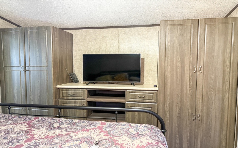 5812 E County Rd 6400, Lubbock, TX 79403, 4 Bedrooms Bedrooms, ,5 BathroomsBathrooms,Residential,For Sale,5812 E County Rd 6400,0,202561493