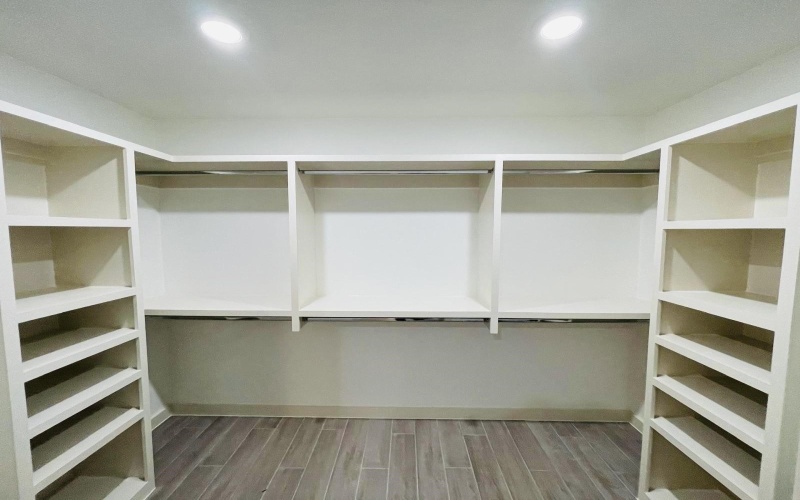 3706 Yoyis St., LAREDO, TX 78046, 3 Bedrooms Bedrooms, ,2 BathroomsBathrooms,Residential,For Sale,3706 Yoyis St.,0,20254411