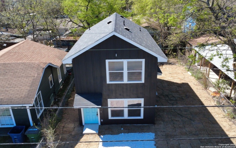 120 Henry St, San Antonio, TX 78207, 2 Habitaciones Habitaciones , ,1 BañoBaños,Residential,En Venta,120 Henry St,0,1856937