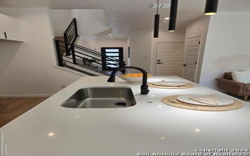 1834 Montana #201, San Antonio, TX 78203, 3 Bedrooms Bedrooms, ,2 BathroomsBathrooms,Residential,For Sale,1834 Montana,0,1873763