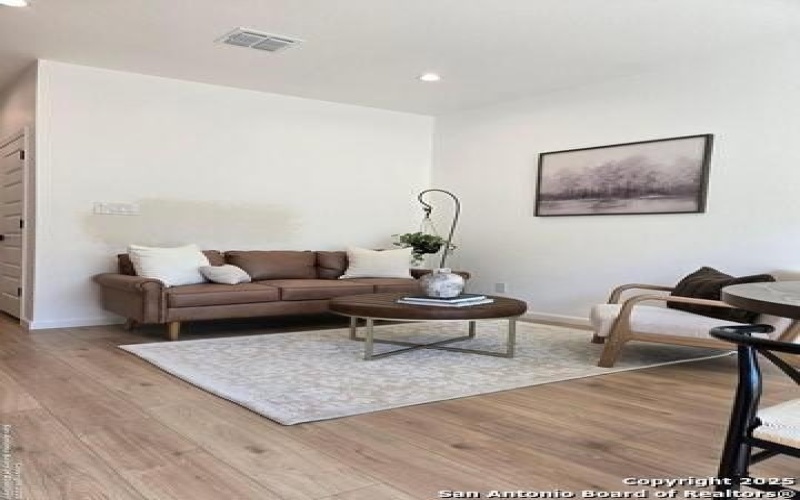 1834 Montana #201, San Antonio, TX 78203, 3 Bedrooms Bedrooms, ,2 BathroomsBathrooms,Residential,For Sale,1834 Montana,0,1873763