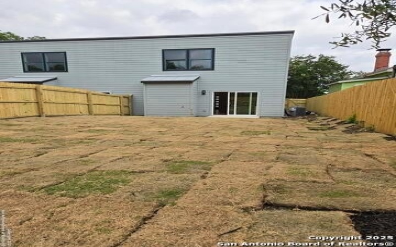 1834 Montana #201, San Antonio, TX 78203, 3 Bedrooms Bedrooms, ,2 BathroomsBathrooms,Residential,For Sale,1834 Montana,0,1873763