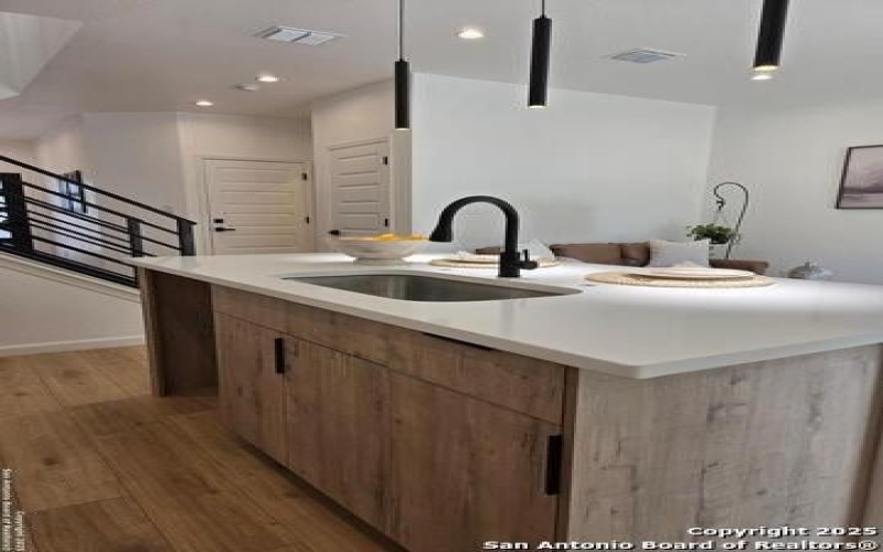 1834 Montana #201, San Antonio, TX 78203, 3 Bedrooms Bedrooms, ,2 BathroomsBathrooms,Residential,For Sale,1834 Montana,0,1873763