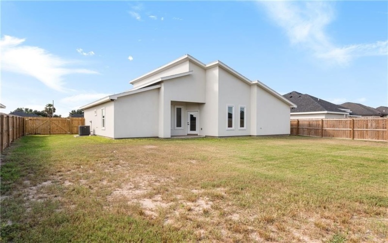 700 Juan Seguin Street, Weslaco, TX 78599, 4 Habitaciones Habitaciones , ,2 BañosBaños,Residential,En Venta,700 Juan Seguin Street,0,482826