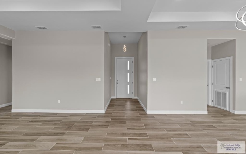 2456 CALLE MORENO, BROWNSVILLE, TX 78521, 3 Habitaciones Habitaciones , ,2 BañosBaños,Residential,En Venta,2456 CALLE MORENO,0,29769112