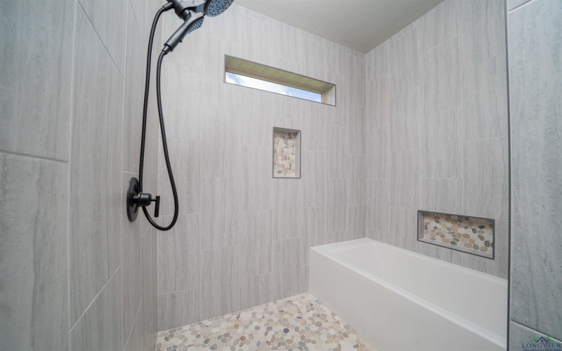 153 Heartland Crossing, Diana, TX 75640, 3 Bedrooms Bedrooms, ,2 BathroomsBathrooms,Residential,For Sale,153 Heartland Crossing,0,20256862