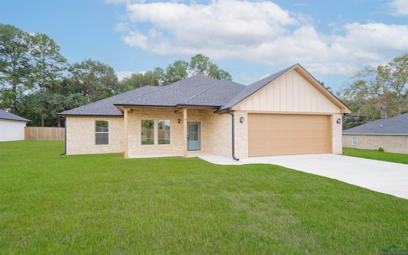 153 Heartland Crossing, Diana, TX 75640, 3 Bedrooms Bedrooms, ,2 BathroomsBathrooms,Residential,For Sale,153 Heartland Crossing,0,20256862