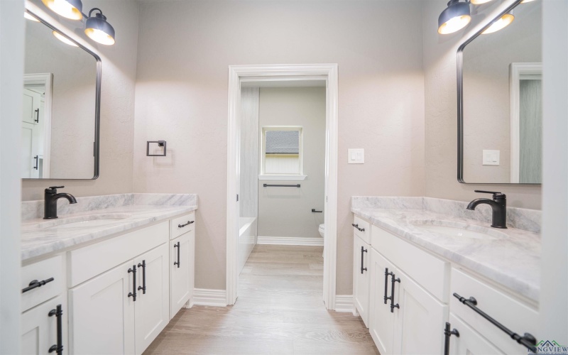 153 Heartland Crossing, Diana, TX 75640, 3 Bedrooms Bedrooms, ,2 BathroomsBathrooms,Residential,For Sale,153 Heartland Crossing,0,20256862