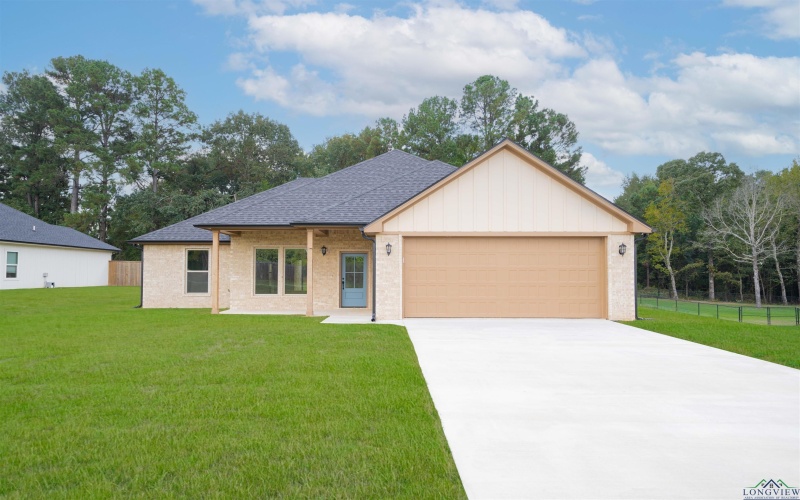 153 Heartland Crossing, Diana, TX 75640, 3 Bedrooms Bedrooms, ,2 BathroomsBathrooms,Residential,For Sale,153 Heartland Crossing,0,20256862