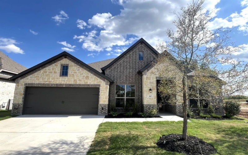 387 Paddle Boat Drive, Granbury, TX 76049, 4 Bedrooms Bedrooms, ,3 BathroomsBathrooms,Residential,For Sale,387 Paddle Boat Drive,0,21080585