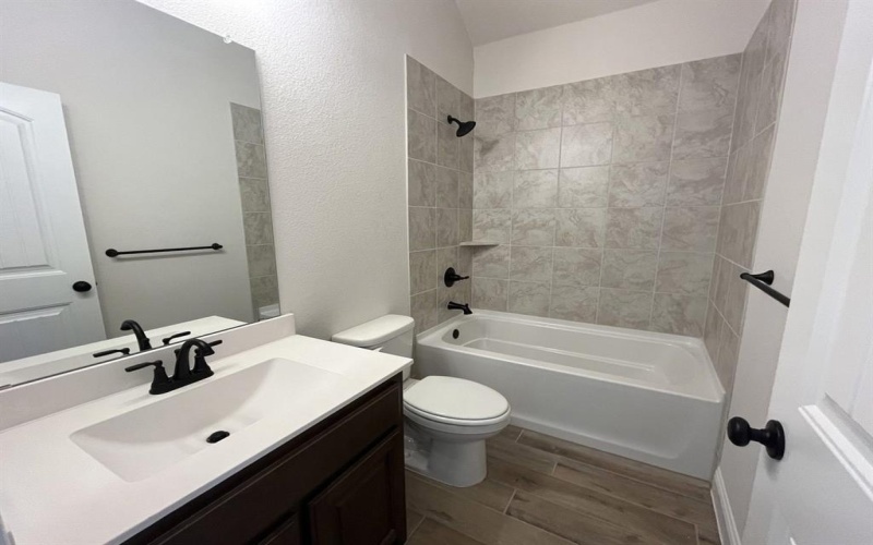 387 Paddle Boat Drive, Granbury, TX 76049, 4 Bedrooms Bedrooms, ,3 BathroomsBathrooms,Residential,For Sale,387 Paddle Boat Drive,0,21080585