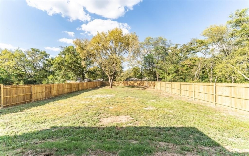 316 Beckham Street W, Sulphur Springs, TX 75482, 3 Bedrooms Bedrooms, ,2 BathroomsBathrooms,Residential,For Sale,316 Beckham Street W,0,21080719