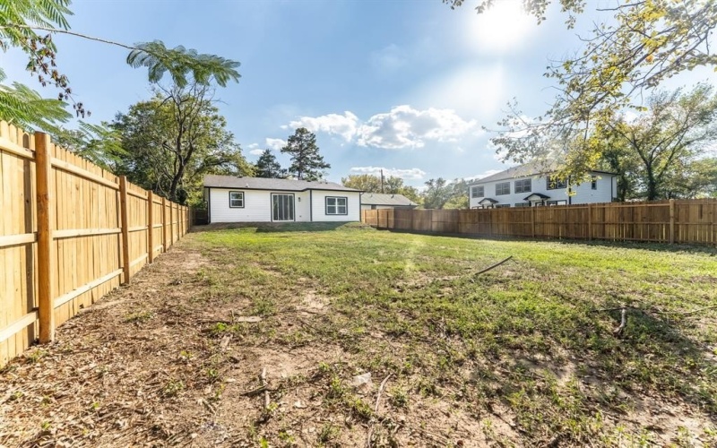 316 Beckham Street W, Sulphur Springs, TX 75482, 3 Bedrooms Bedrooms, ,2 BathroomsBathrooms,Residential,For Sale,316 Beckham Street W,0,21080719