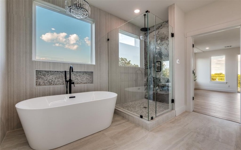 325 N Moore, Dallas, TX 75203, 4 Bedrooms Bedrooms, ,5 BathroomsBathrooms,Residential,For Sale,325 N Moore,0,21080905