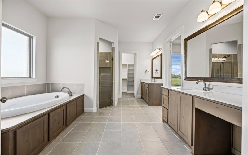 157 Aria Drive, Waxahachie, TX 75165, 4 Habitaciones Habitaciones , ,3 BañosBaños,Residential,En Venta,157 Aria Drive,0,21080924