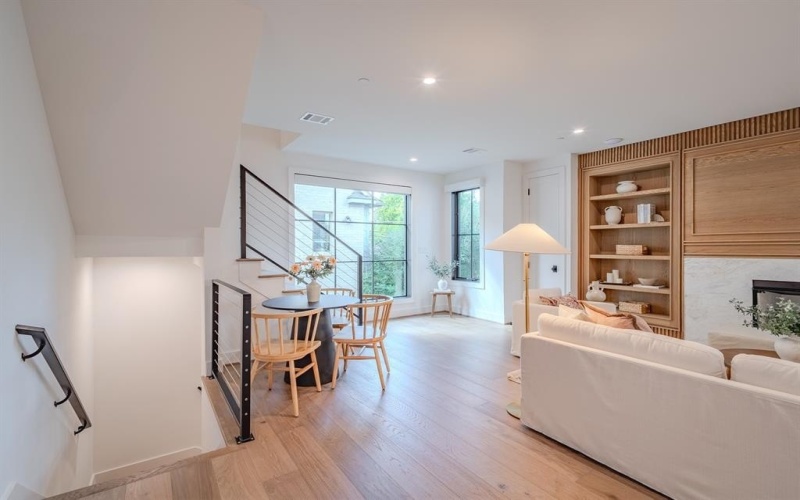 4128 University Boulevard #4, University Park, TX 75205, 2 Habitaciones Habitaciones , ,2 BañosBaños,Residential,En Venta,4128 University Boulevard,0,21080938