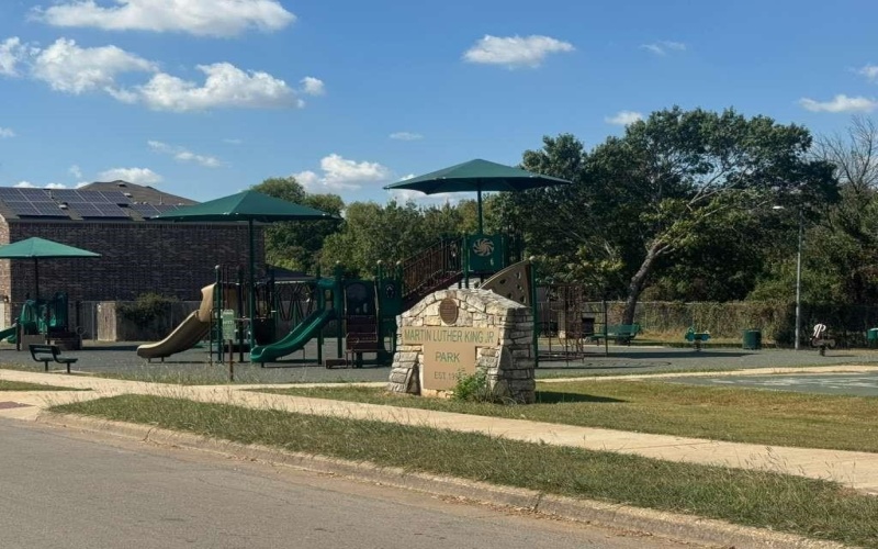 800 Oak Creek Drive, Hutchins, TX 75141, 4 Bedrooms Bedrooms, ,2 BathroomsBathrooms,Residential,For Sale,800 Oak Creek Drive,0,21080951