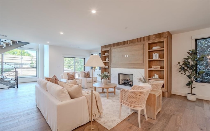 4128 University Boulevard #5, University Park, TX 75205, 3 Bedrooms Bedrooms, ,3 BathroomsBathrooms,Residential,For Sale,4128 University Boulevard,0,21080997