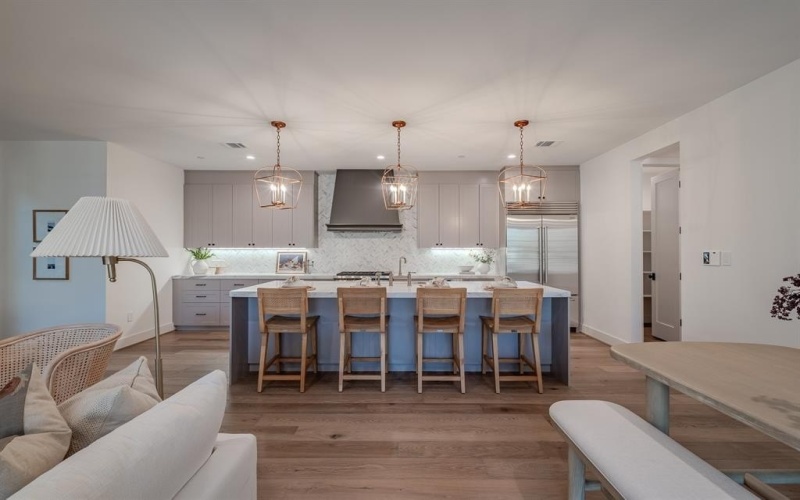 4128 University Boulevard #5, University Park, TX 75205, 3 Bedrooms Bedrooms, ,3 BathroomsBathrooms,Residential,For Sale,4128 University Boulevard,0,21080997