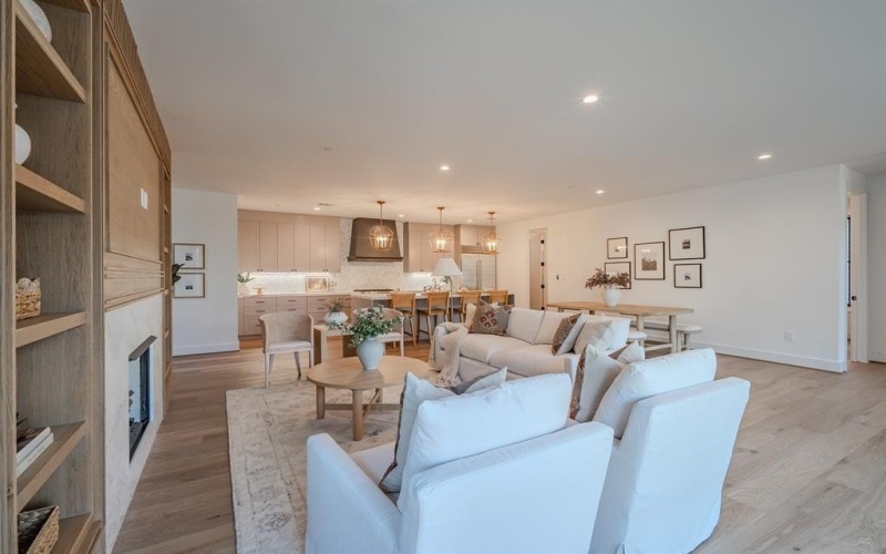 4128 University Boulevard #5, University Park, TX 75205, 3 Bedrooms Bedrooms, ,3 BathroomsBathrooms,Residential,For Sale,4128 University Boulevard,0,21080997