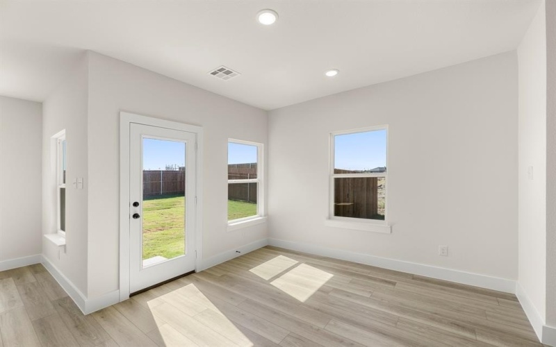 2900 Woodbrook Drive, Sherman, TX 75092, 4 Habitaciones Habitaciones , ,2 BañosBaños,Residential,En Venta,2900 Woodbrook Drive,0,21081065