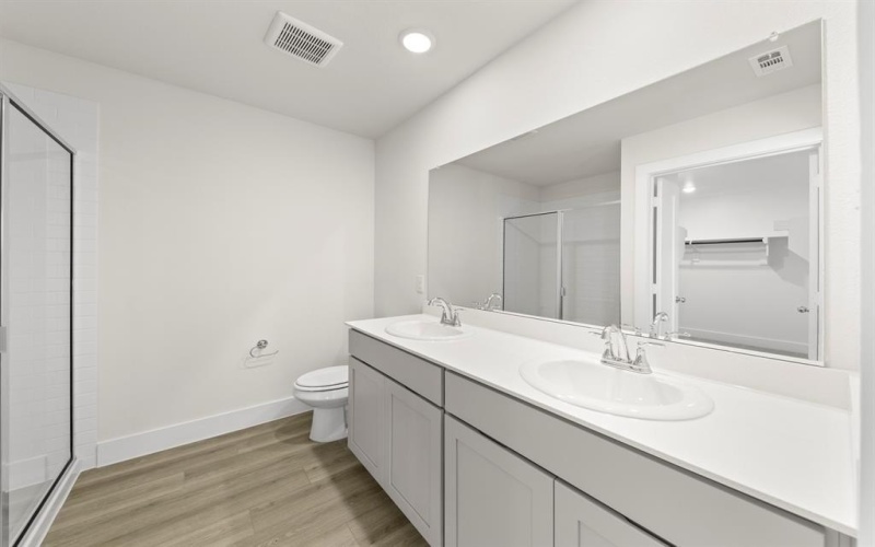 2406 Stonebriar Lane, Sherman, TX 75092, 4 Habitaciones Habitaciones , ,3 BañosBaños,Residential,En Venta,2406 Stonebriar Lane,0,21081101
