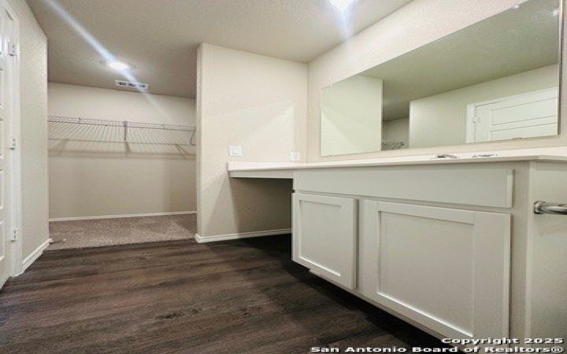 5727 Coopers Xing, San Antonio, TX 78222, 3 Bedrooms Bedrooms, ,2 BathroomsBathrooms,Residential,For Sale,5727 Coopers Xing,0,1913457