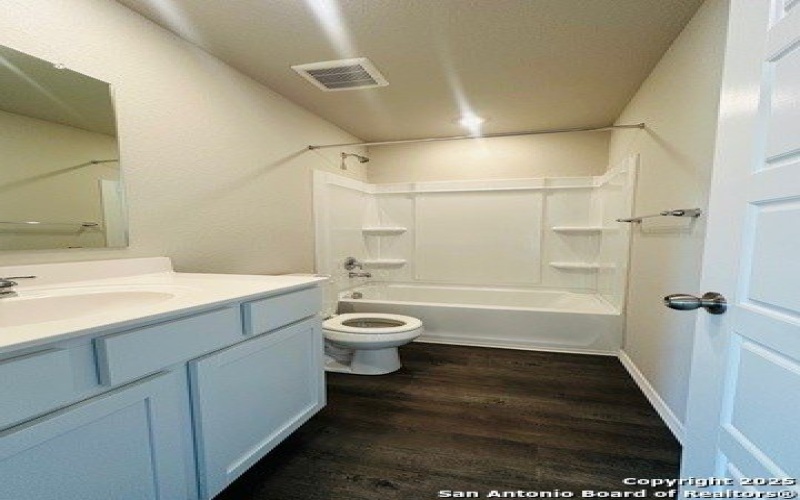 5727 Coopers Xing, San Antonio, TX 78222, 3 Bedrooms Bedrooms, ,2 BathroomsBathrooms,Residential,For Sale,5727 Coopers Xing,0,1913457