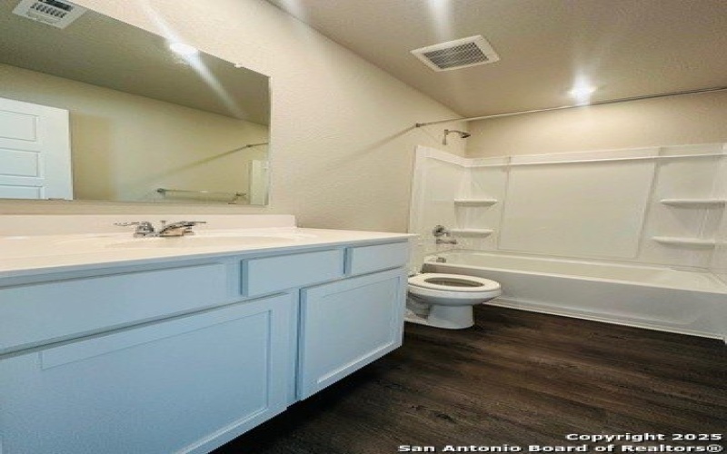 5727 Coopers Xing, San Antonio, TX 78222, 3 Bedrooms Bedrooms, ,2 BathroomsBathrooms,Residential,For Sale,5727 Coopers Xing,0,1913457