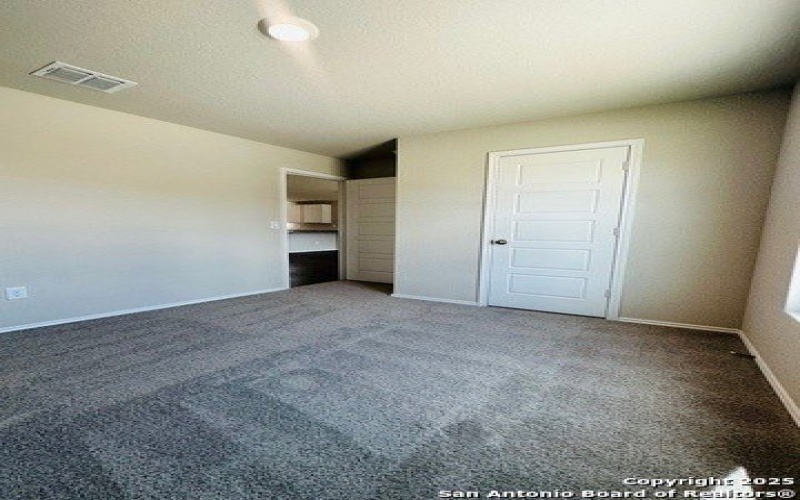 5727 Coopers Xing, San Antonio, TX 78222, 3 Bedrooms Bedrooms, ,2 BathroomsBathrooms,Residential,For Sale,5727 Coopers Xing,0,1913457