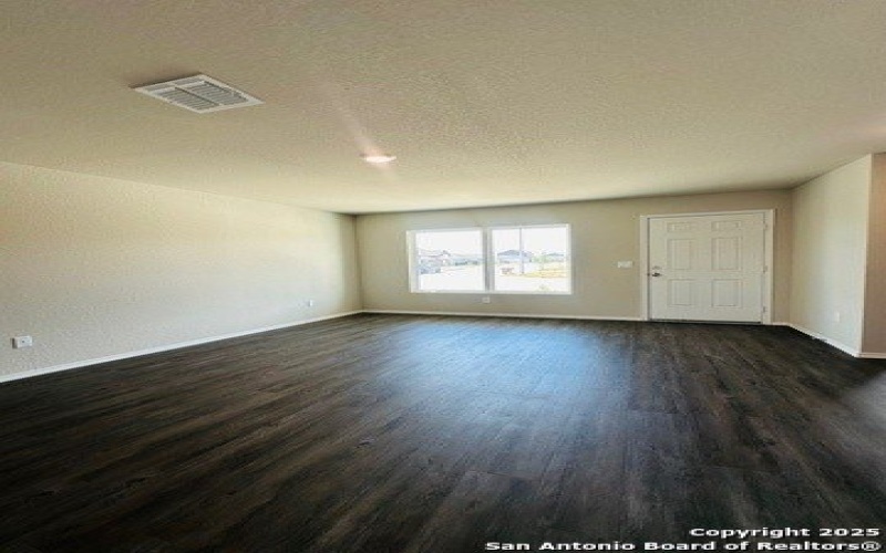 5727 Coopers Xing, San Antonio, TX 78222, 3 Bedrooms Bedrooms, ,2 BathroomsBathrooms,Residential,For Sale,5727 Coopers Xing,0,1913457