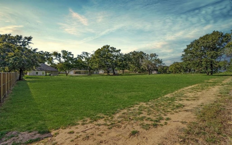 1838 S Park Avenue, Denison, TX 75020, 4 Bedrooms Bedrooms, ,3 BathroomsBathrooms,Residential,For Sale,1838 S Park Avenue,0,21077820