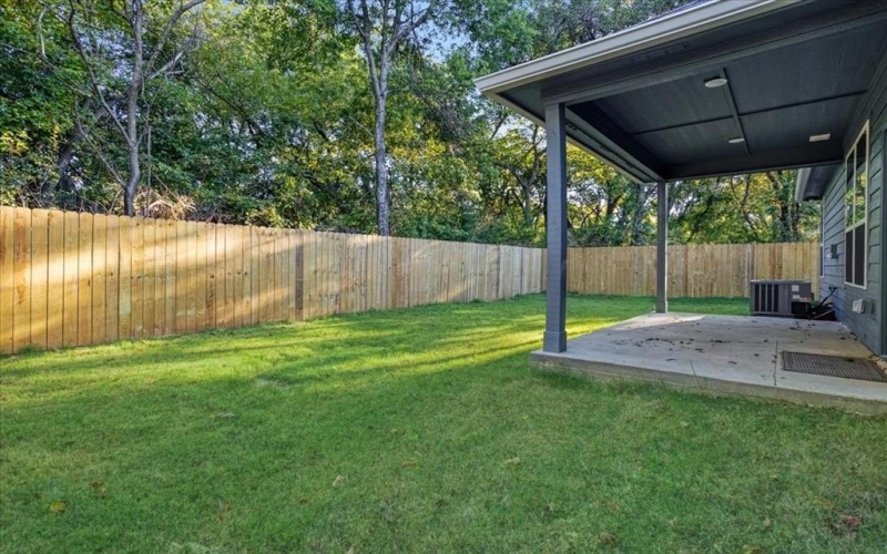 215 E Nelson Street, Denison, TX 75021, 3 Habitaciones Habitaciones , ,2 BañosBaños,Residential,En Venta,215 E Nelson Street,0,21078038